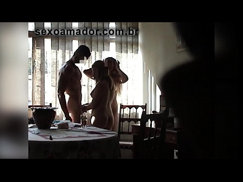 ❤️ Sexus amici invitant hominem gigantem et threesome cum eo at la.tubesexer-com.ru